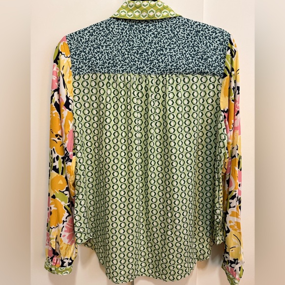 Anthropologie Maeve The Paz Mixed Print Button down Top Dogs - Picture 5 of 15